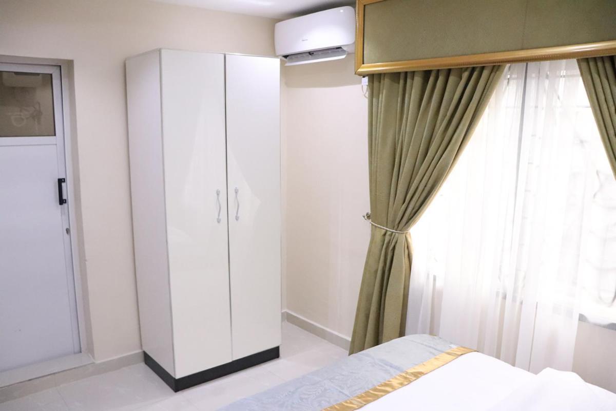 Appleville Suites Ikeja Exterior foto