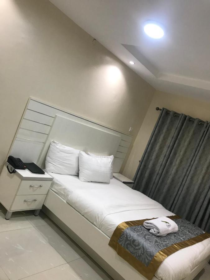 Appleville Suites Ikeja Exterior foto