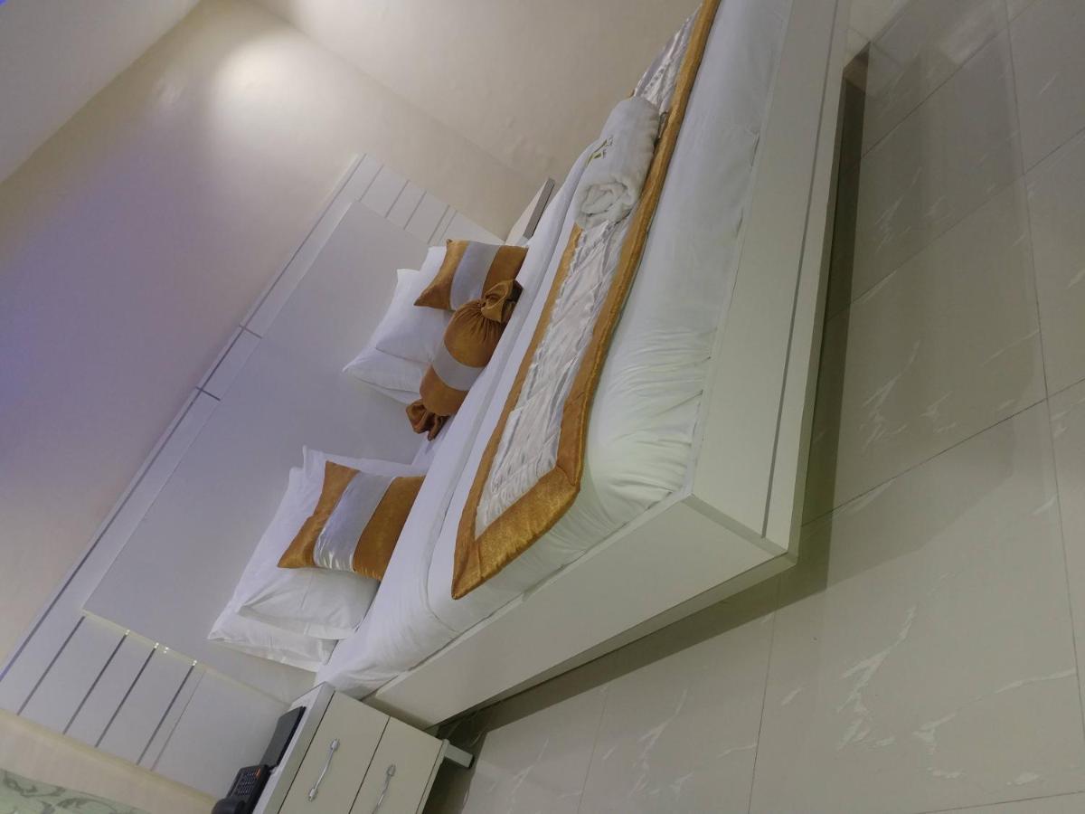 Appleville Suites Ikeja Exterior foto