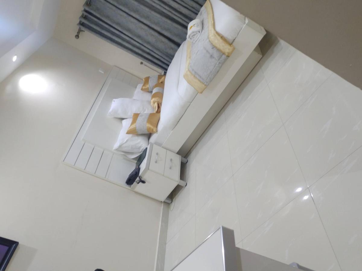 Appleville Suites Ikeja Exterior foto