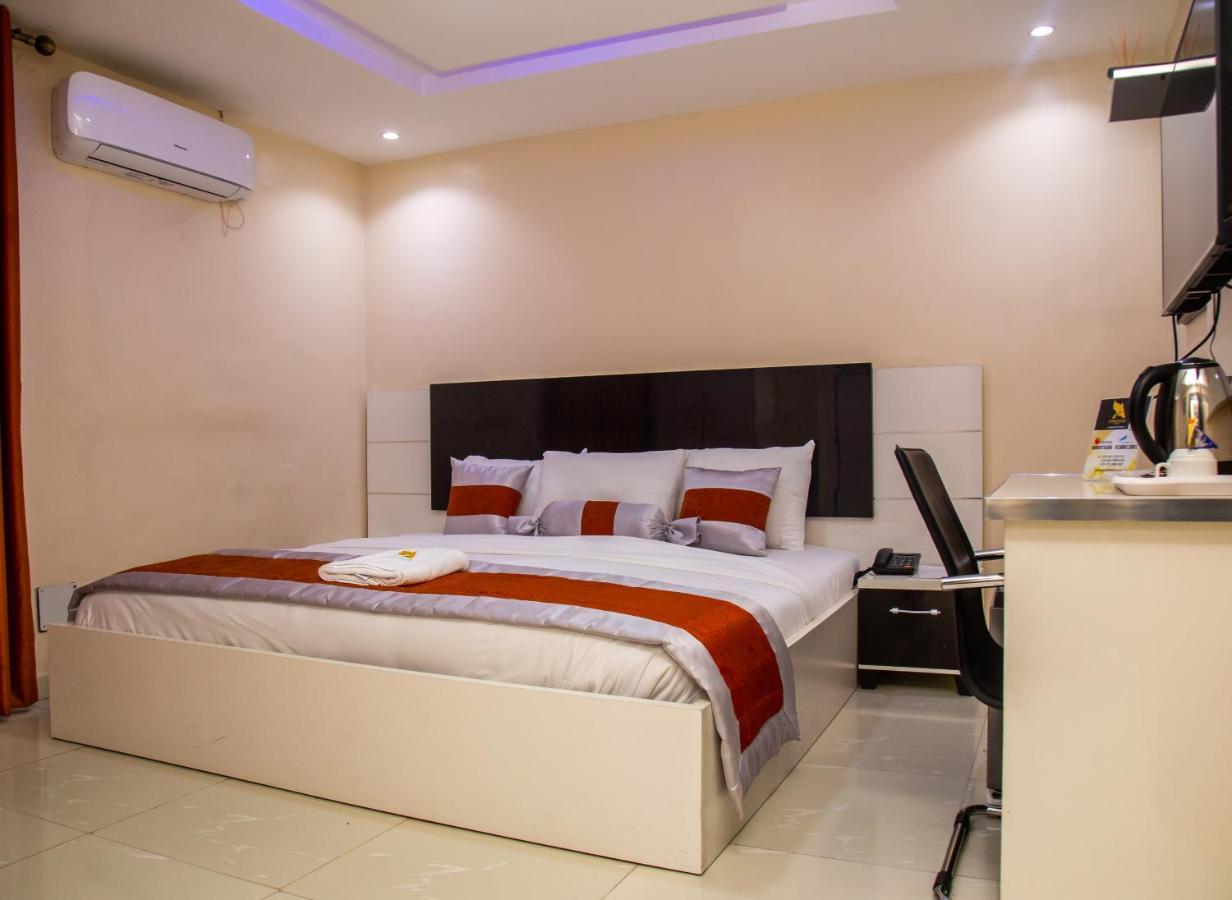 Appleville Suites Ikeja Exterior foto
